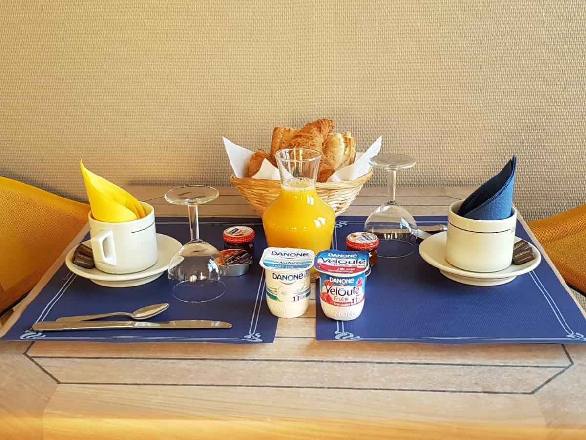 Crystal Hotel ロワイヤン エクステリア 写真